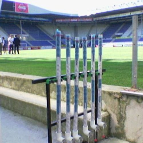 Alaves-Cañones-de-confeti-3f7805156087f8ce944e80c5f2822e42